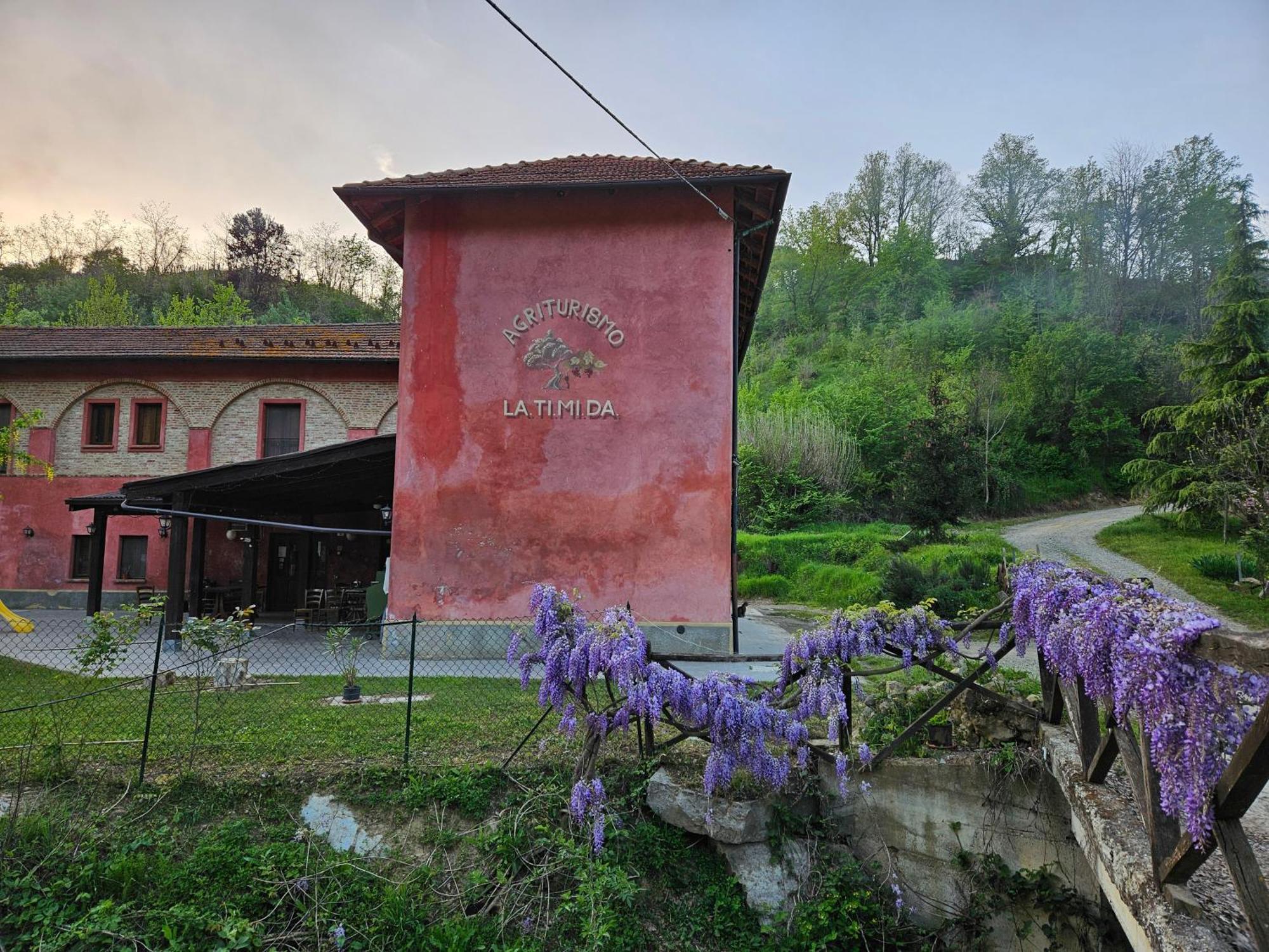 Agriturismo La.Ti.Mi.Da. Villa Cassine Eksteriør billede